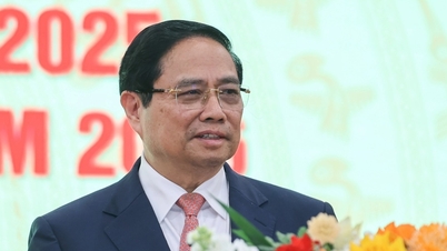នាយករដ្ឋមន្ត្រី​បាន​គូសបញ្ជាក់​អំពី «ការធានា​ចំនួន ៥ និង​របកគំហើញ​ចំនួន ៦» សម្រាប់​ការអភិវឌ្ឍ​ហេដ្ឋារចនាសម្ព័ន្ធ​ដ៏ទូលំទូលាយ និងទំនើប។