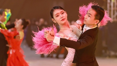 Xác lập kỷ lục màn đồng diễn Tango của 500 vũ công tại Hà Nội