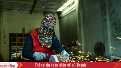 ភូមិជាងដែក Tiến Lộc ត្រូវបានឆាបឆេះដោយភ្លើងក្នុងរដូវបុណ្យតេត។