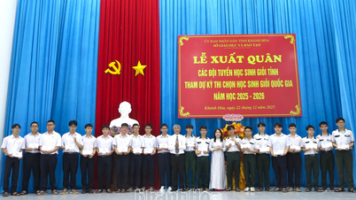 ការចាកចេញរបស់ក្រុមដែលចូលរួមក្នុងការប្រកួតប្រជែងសិស្សពូកែថ្នាក់ជាតិ។