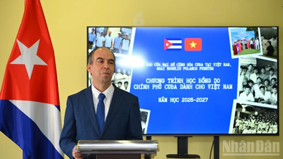 Cuba offrira 15 bourses d'études à des étudiants vietnamiens en 2026, dont 8 dans le domaine médical.