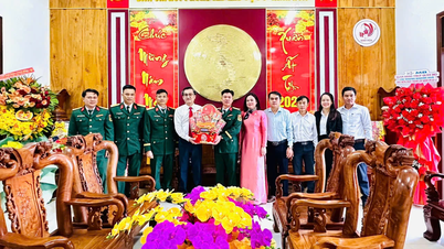 សង្កាត់និញហ្វាចុះសួរសុខទុក្ខ និងអបអរសាទរដល់អង្គភាពយោធា។