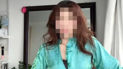 Un modèle controversé d'ao dai décolleté plongeant entraîne un rappel de produit par une marque à Hô Chi Minh-Ville.