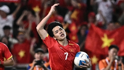 FIFA បាននិយាយពាក្យបួនម៉ាត់យ៉ាងចំៗអំពីក្រុម U22 វៀតណាម ដោយសរសើរលោក Dinh Bac។