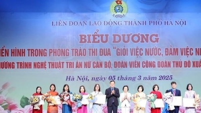 "Unike egenskaper" i utformingen av den moderne Hanoi-kvinnen.