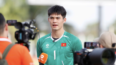 Le gardien de but vietnamien des moins de 22 ans, Trung Kien, remporte une nouvelle « Médaille d'or de l'homme le plus beau », décernée par les fans thaïlandais.