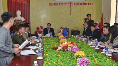 ការរួមបញ្ចូលគ្នានៃសាលារៀននៅ Lao Cai៖ ឪពុកម្តាយបានបញ្ជូនកូនៗរបស់ពួកគេត្រឡប់ទៅសាលារៀនវិញ។