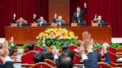 The Central Committee unanimously nominated key leadership personnel for the new term.