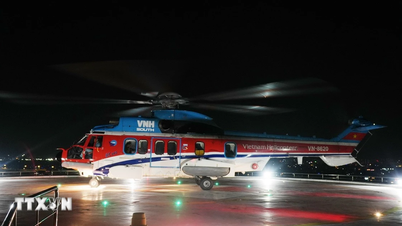 Kota Ho Chi Minh: Helikopter darurat mengangkut dua pasien ke daratan utama secara bersamaan.