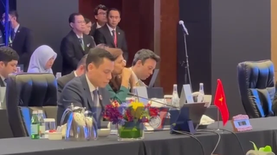 Vietnam supports a long-term solution to the situations in Cambodia and Thailand.
