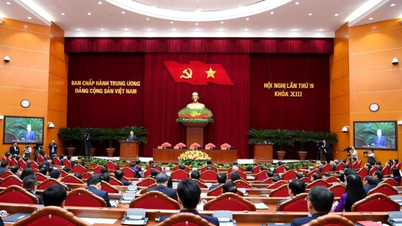 Ngày làm việc thứ hai và bế mạc Hội nghị Trung ương 15 khóa XIII