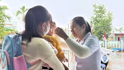 Das regionale Gesundheitszentrum Nui Thanh ist bestrebt, die Gesundheitsversorgung der Bevölkerung sicherzustellen.