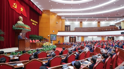 Thông cáo báo chí về ngày làm việc thứ hai và bế mạc Hội nghị Trung ương 15 khoá XIII