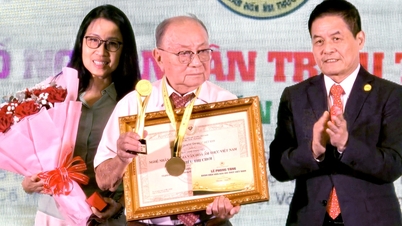 Mme Trieu Thi Choi a reçu à titre posthume le titre d'Artisane nationale de la culture culinaire vietnamienne.