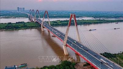 โครงการนำร่องสำหรับกลไกและนโยบายพิเศษเพื่อพัฒนาเมืองใหญ่สามแห่ง