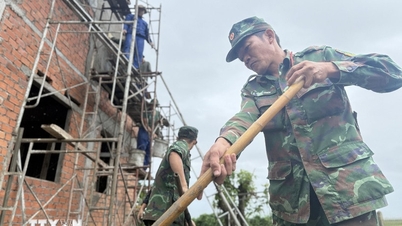 ជួសជុលហេដ្ឋារចនាសម្ព័ន្ធ និងធ្វើឱ្យជីវិតប្រជាជនមានស្ថិរភាព បន្ទាប់ពីព្យុះ និងទឹកជំនន់នៅភាគកណ្តាលវៀតណាម។