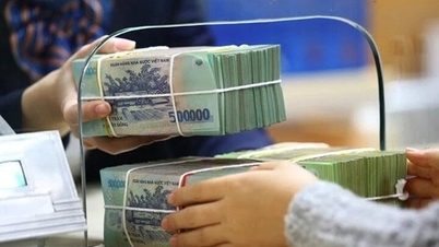 금리가 오르고 있지만 아직은 우려할 만한 수준은 아닙니다.