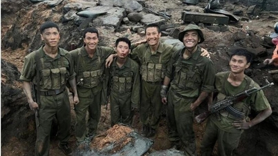 Pelajaran 1: Persaingan dari box office ke platform digital