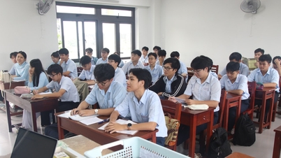 "Telefon tidak dibenarkan di dalam kelas"