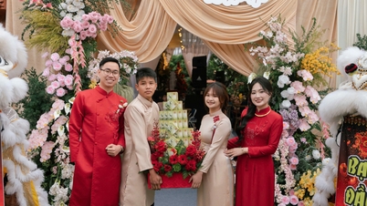 এই বিয়ের মরশুমে বিলাসবহুল বিয়ের ট্রে ট্রেন্ডিংয়ে রয়েছে।