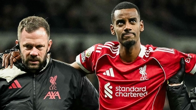 Alexander Isak: From record to Liverpool nightmare