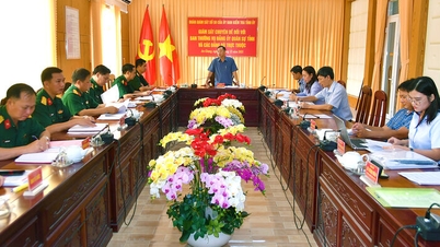 គណៈកម្មការត្រួតពិនិត្យនៃគណៈកម្មាធិការបក្សខេត្តអានយ៉ាង ធ្វើការត្រួតពិនិត្យតាមប្រធានបទនៃគណៈកម្មាធិការអចិន្ត្រៃយ៍នៃគណៈកម្មាធិការបក្សយោធាខេត្ត។
