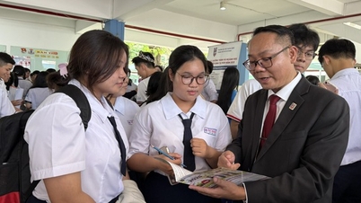 Para el examen de ingreso a la universidad de 2026, la Universidad Bancaria de Ciudad Ho Chi Minh abrirá cuatro nuevas especialidades.