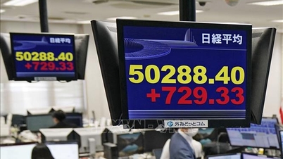 Saham Asia menunjukkan prestasi bercampur-campur menjelang cuti umum.