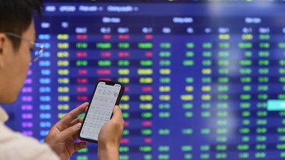 Saham bank 'menarik' Indeks VN naik, STB mengatasi VCB dalam nilai pasaran.