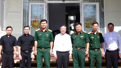A Lam Dong tartományi katonai parancsnokság látogatást tett a Phan Thiet püspökségben.