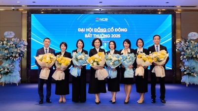 Bank closes major deal at year-end with extraordinary shareholders' meeting.