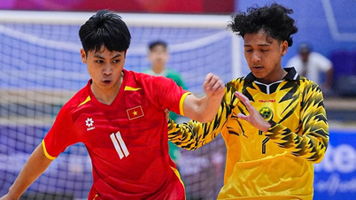 Die vietnamesische U19-Futsalmannschaft gewinnt überzeugend mit 18:0 gegen Brunei.