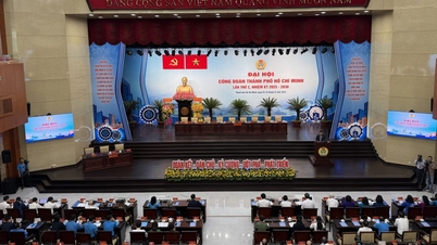 Cérémonie d'ouverture du premier congrès du syndicat de Hô Chi Minh-Ville