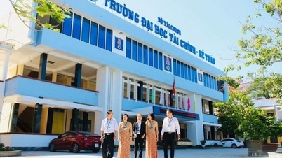 Errichtung eines Zweigcampus der Universität für Finanzen und Marketing in Quang Ngai.