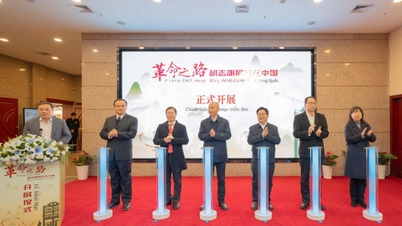 In Chongqing wird die thematische Ausstellung „Der revolutionäre Weg – Genosse Ho Chi Minh in China“ eröffnet.