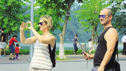 By 2025, Hanoi's tourism sector is expected to welcome over 33.7 million visitors, generating revenue exceeding 134,000 billion VND.