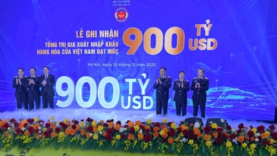 بلغ إجمالي حجم الواردات والصادرات 900 مليار دولار لأول مرة.