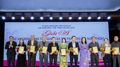Trao giải các cuộc thi sáng tác tiêu biểu năm 2025: Khát vọng lan tỏa bản sắc văn hóa xứ Nghệ