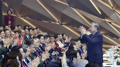 Genel Sekreter To Lam, 'Ho Chi Minh - 2025 Hedeflerine Doğru Yolculuk' programına katıldı.