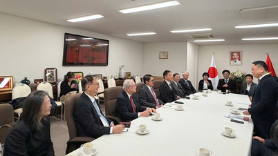 Een delegatie van de Economische en Financiële Commissie van de Vietnamese Nationale Assemblee werkt samen met Japans-Vietnamese vriendschapsorganisaties in de regio Kansai.