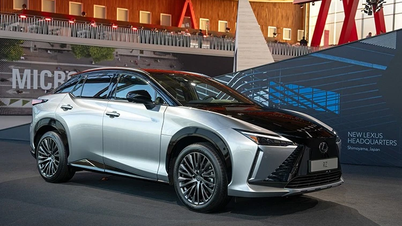 Lexus RZ 2026 ra mắt F Sport đầu bảng, mạnh nhất trong lịch sử thương hiệu