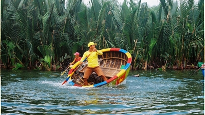 Basket dance on Bay Mau Lake