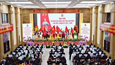 Öppningsceremoni för den första kongressen för delegater från Lam Dong Provincial Farmers' Association
