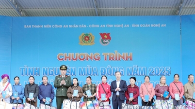 มีการมอบเงินกว่า 1 พันล้านดองเพื่อช่วยเหลือประชาชนในตำบลตวงเดืองผ่านโครงการ "โครงการอาสาสมัครฤดูหนาว 2025 - โครงการอาสาสมัครฤดูใบไม้ผลิ 2026"