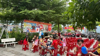 ជីវិតប្រចាំថ្ងៃនៅក្នុងវួដ និងឃុំ៖ ជម្រុញទឹកចិត្តមនុស្សនៅក្នុងទីសាធារណៈ។