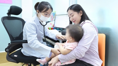 Long Chau partners with the healthcare industry to develop a comprehensive pediatric care system.