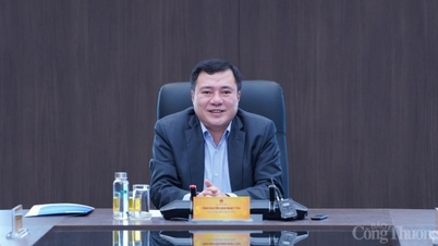 Kementerian Perindustrian dan Perdagangan sedang bekerjasama dengan Petrolimex untuk memastikan bekalan produk petroleum pada tahun 2026.