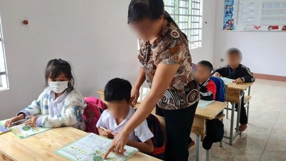 Bị "nợ" 38 tỷ tiền dạy thêm, hàng nghìn giáo viên mong được nhận trước Tết