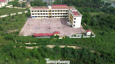 เป็นเรื่องน่าเศร้าที่เห็นโรงเรียนที่มีอุปกรณ์ครบครันสองแห่งถูกปล่อยทิ้งร้างมานานหลายปีในกรุงฮานอย