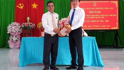 レ・ゴック・タン同志はチラン区人民委員会の委員長を務めています。